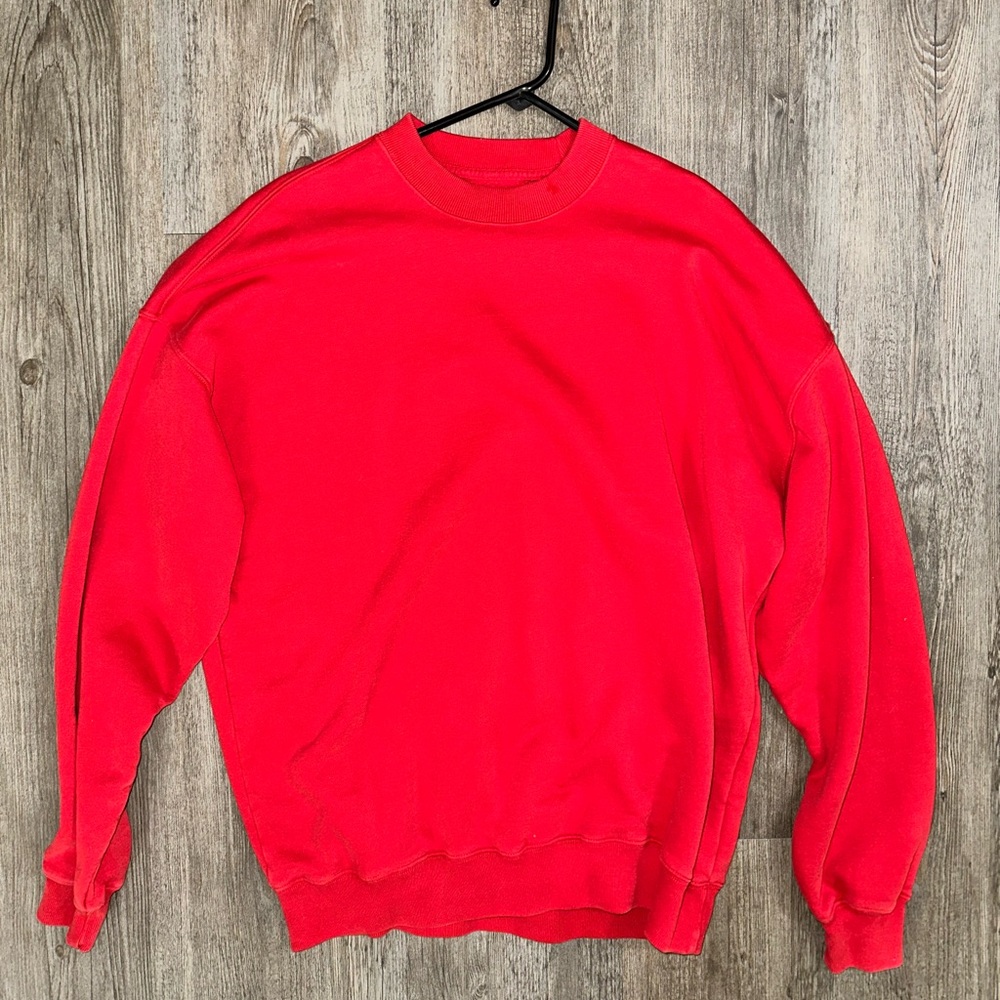 Abercrombie Men’s Essential Red Sweatshirt